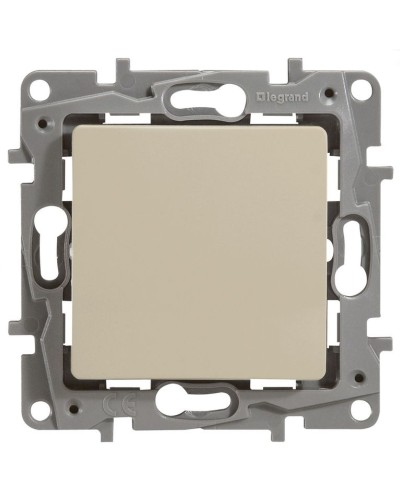 Выключатель 10AX-250В ETIKA, слоновая кость (672301). Выключатель. LegranD в Тольятти